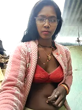 Snapshot of Fasfas2 chatting on February 9, 2:20 am Fasfas2 online show from February 9, 2:20 am