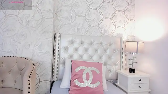 amara rousse online show from January 18, 11:35 am