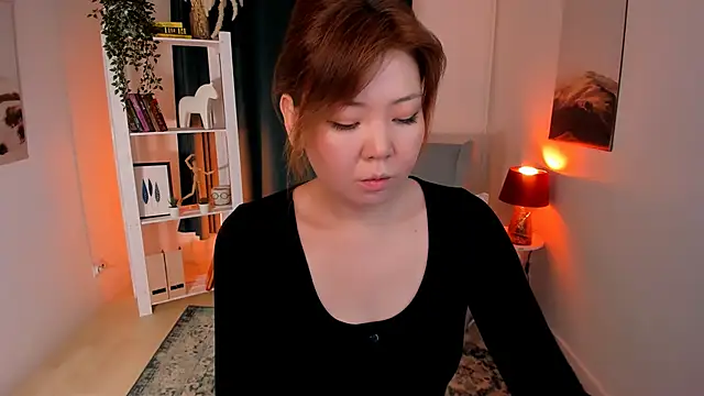 Snapshot of nazu_chan chatting on October 20, 10:49 am nazu chan online show from October 20, 10:49 am
