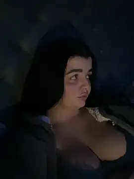 PrettyPaigeBabe online show from November 18, 7:00 am