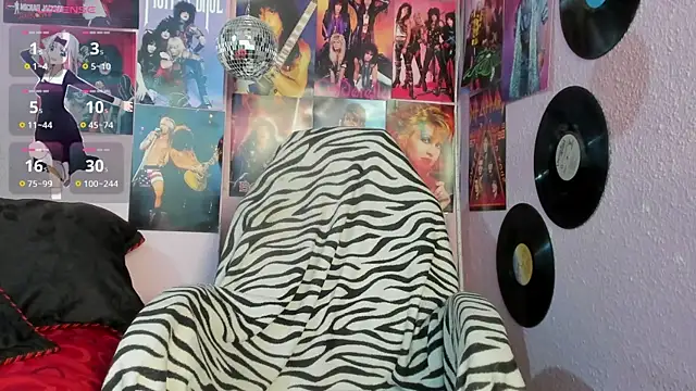 Snapshot of Avril_Maria chatting on October 30, 10:50 pm Avril Maria online show from October 30, 10:50 pm