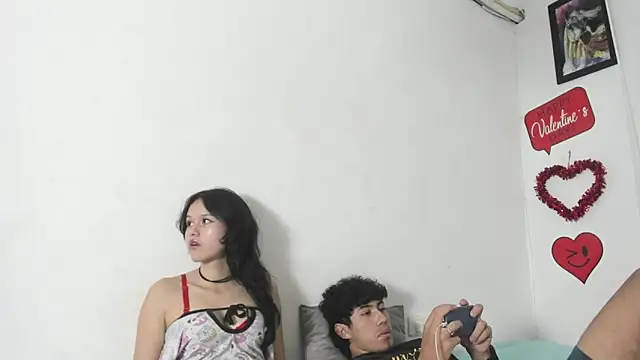 Laura and Kevin online show from February 14, 9:15 pm