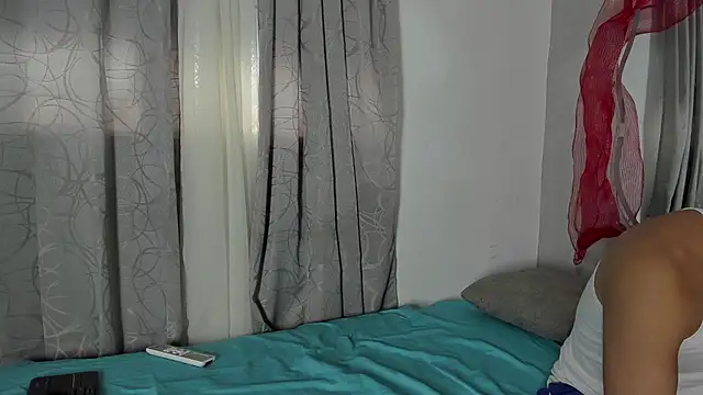 Laura and Kevin online show from December 4, 9:36 pm