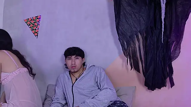 Laura and Kevin online show from November 7, 1:37 pm