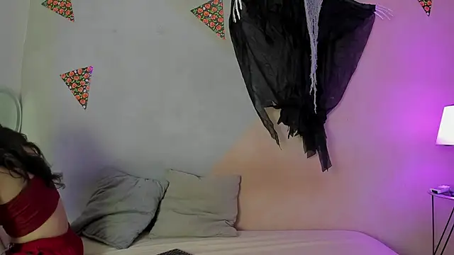 Laura and Kevin online show from November 10, 1:49 pm