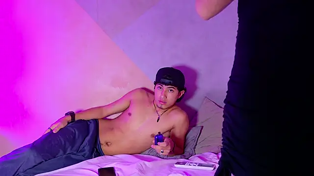 Laura and Kevin online show from October 2, 2:53 pm