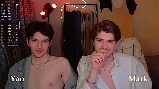 Snapshot of itsyanbb chatting on November 4, 6:01 pm itsyanbb online show from November 4, 6:01 pm