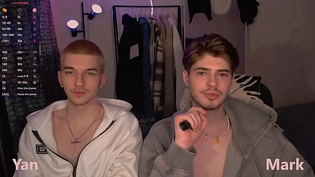 Snapshot of itsyanbb chatting on November 14, 3:48 pm itsyanbb online show from November 14, 3:48 pm