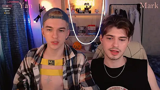 Snapshot of itsyanbb chatting on April 5, 2:46 pm itsyanbb online show from April 5, 2:46 pm