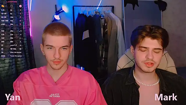 Snapshot of itsyanbb chatting on November 17, 9:41 pm itsyanbb online show from November 17, 9:41 pm