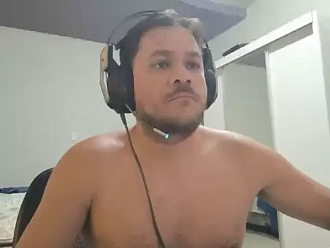 Miguelion2308 online show from May 17, 1:49 am