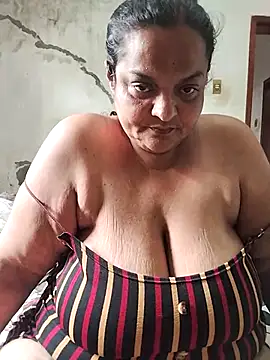 Snapshot of Vydinha chatting on November 30, 2:40 pm Vydinha online show from November 30, 2:40 pm