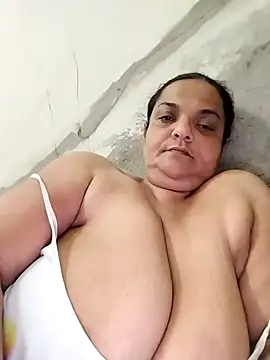 Snapshot of Vydinha chatting on October 28, 7:07 am Vydinha online show from October 28, 7:07 am