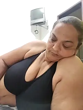 Snapshot of Vydinha chatting on November 14, 1:20 am Vydinha online show from November 14, 1:20 am