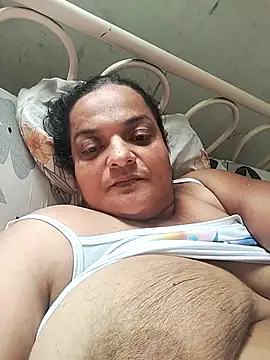 Snapshot of Vydinha chatting on October 31, 10:56 am Vydinha online show from October 31, 10:56 am