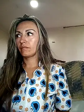 Snapshot of -AngelNova- chatting on November 25, 7:36 pm -AngelNova- online show from November 25, 7:36 pm