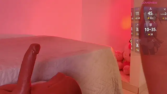 sarah babee  online show from December 5, 5:28 am