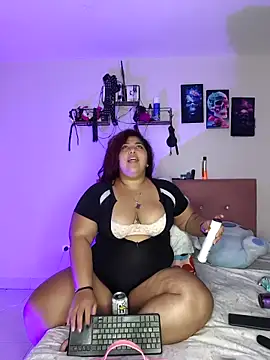 kendra lil evill online show from April 4, 8:59 pm