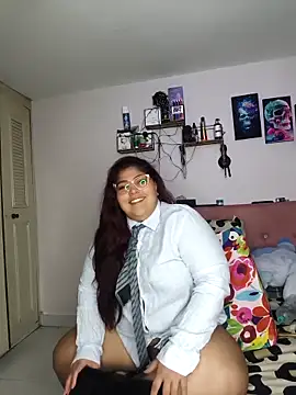 kendra lil evill online show from March 4, 10:45 am