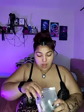 kendra lil evill online show from April 22, 10:44 am