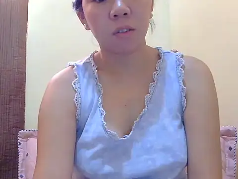 Snapshot of pretty_jana07 chatting on September 19, 12:14 am pretty jana07 online show from September 19, 12:14 am