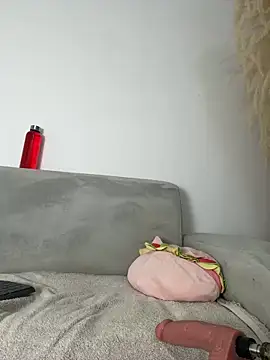 Miafisher  online show from December 19, 12:36 am