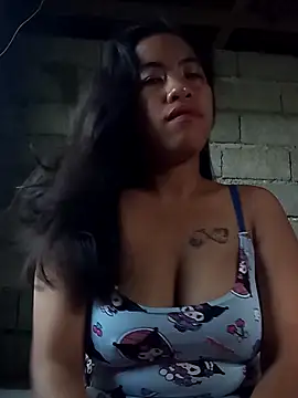 Snapshot of Yapsyxx chatting on December 16, 11:53 pm Yapsyxx online show from December 16, 11:53 pm