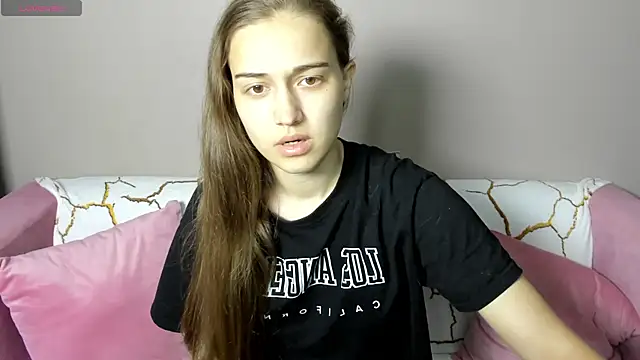Snapshot of Alisa__Kelly chatting on September 13, 3:06 am Alisa Kelly online show from September 13, 3:06 am