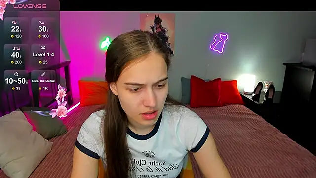Snapshot of Alisa__Kelly chatting on October 5, 12:45 am Alisa Kelly online show from October 5, 12:45 am