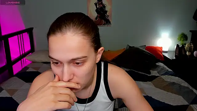 Snapshot of Alisa__Kelly chatting on November 15, 2:15 am Alisa Kelly online show from November 15, 2:15 am