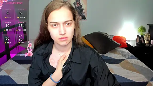 Snapshot of Alisa__Kelly chatting on November 14, 2:15 am Alisa Kelly online show from November 14, 2:15 am