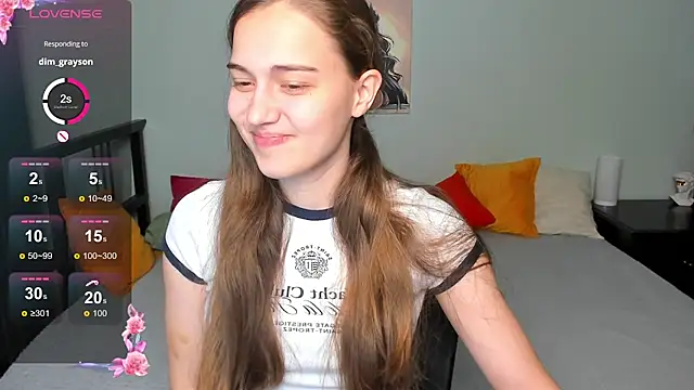 Snapshot of Alisa__Kelly chatting on October 18, 12:56 am Alisa Kelly online show from October 18, 12:56 am