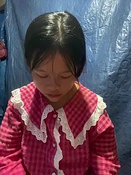 Snapshot of O_o_UwU_o_O chatting on September 23, 1:01 am O o UwU o O online show from September 23, 1:01 am