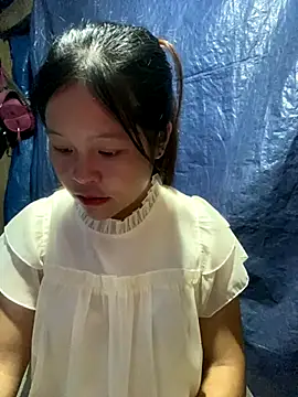 Snapshot of O_o_UwU_o_O chatting on September 28, 1:34 am O o UwU o O online show from September 28, 1:34 am