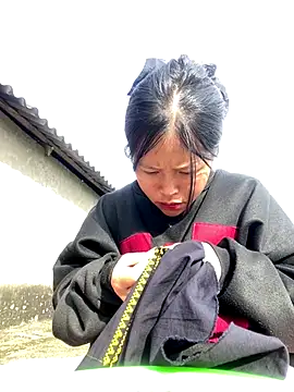 Snapshot of O_o_UwU_o_O chatting on November 15, 1:42 am O o UwU o O online show from November 15, 1:42 am