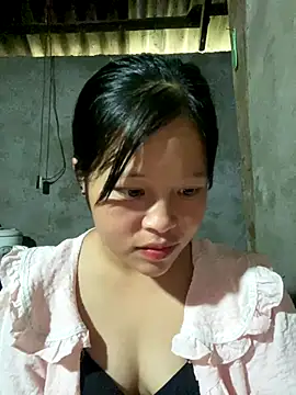 Snapshot of O_o_UwU_o_O chatting on October 17, 4:16 am O o UwU o O online show from October 17, 4:16 am