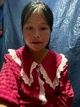 Snapshot of O_o_UwU_o_O chatting on September 9, 4:22 am O o UwU o O online show from September 9, 4:22 am