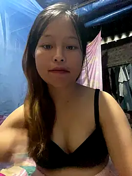 Snapshot of O_o_UwU_o_O chatting on October 12, 9:54 am O o UwU o O online show from October 12, 9:54 am