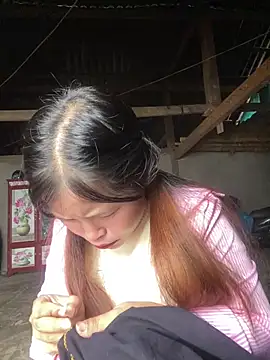 Snapshot of O_o_UwU_o_O chatting on November 9, 1:53 am O o UwU o O online show from November 9, 1:53 am