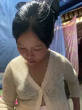 Snapshot of O_o_UwU_o_O chatting on October 11, 3:40 am O o UwU o O online show from October 11, 3:40 am