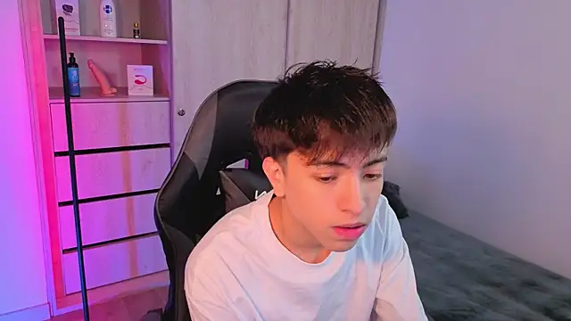 onlinenico online show from September 23, 6:59 pm