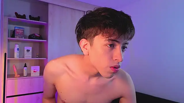 onlinenico online show from September 18, 9:07 pm