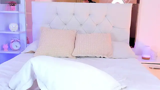 Sam Deivis online show from March 6, 4:40 am