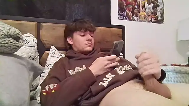 sexybigdick04 online show from April 6, 7:48 pm
