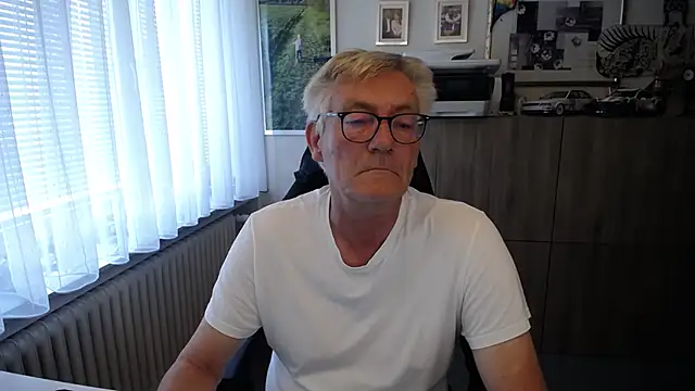 randyandy67 online show from July 28, 11:17 am