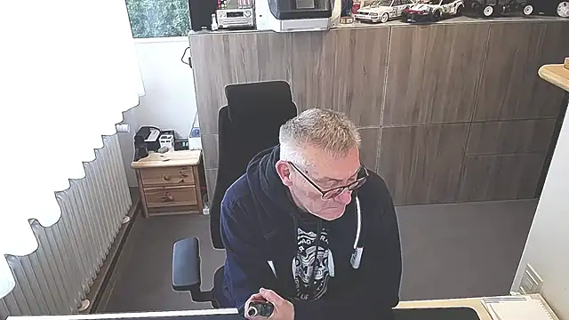 randyandy67 online show from March 13, 7:46 am