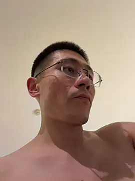 miniyellower online show from December 14, 12:22 pm