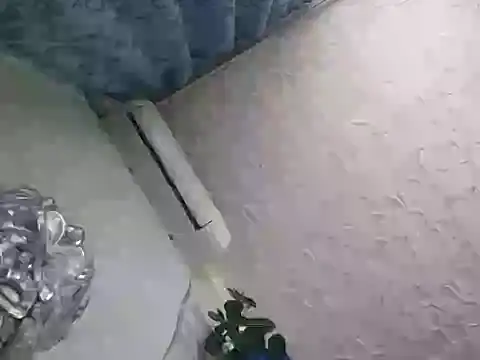 GlamMilena online show from November 7, 1:15 pm