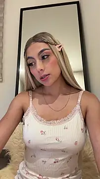 Tessa  Winslow online show from March 26, 5:17 am