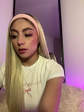 Tessa  Winslow online show from March 17, 4:48 am